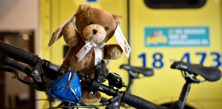 Ambulancedienst overweldigd door schenkingen troostberen
