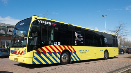 Ambulancebus voor GGB Noord-Nederland
