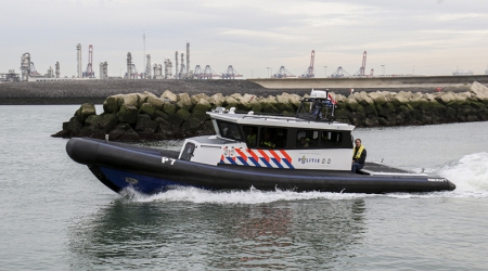 Nieuwe boot en boothuis voor Zeehavenpolitie Rotterdam