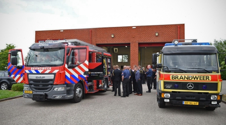 Brandweer Groningen vervangt laatste gele tankautospuit