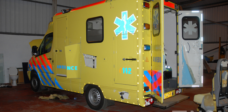 Nederlandse ambulance met 270 kilo drugs gepakt in Engeland